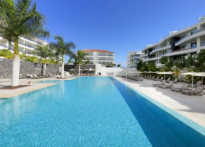 Apart-hotel Marinell Collection