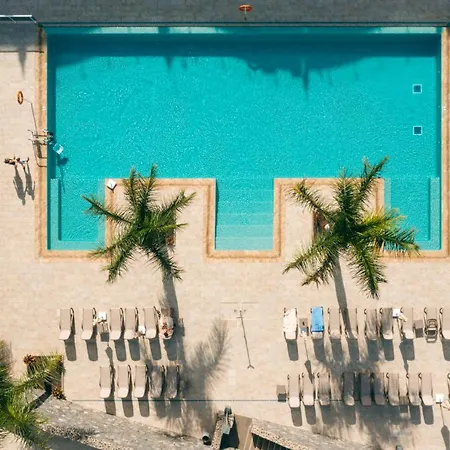 Marinell Collection 公寓式酒店 4*