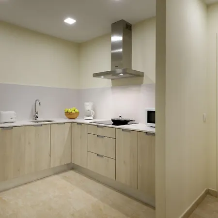 Marinell Collection 公寓式酒店 4*