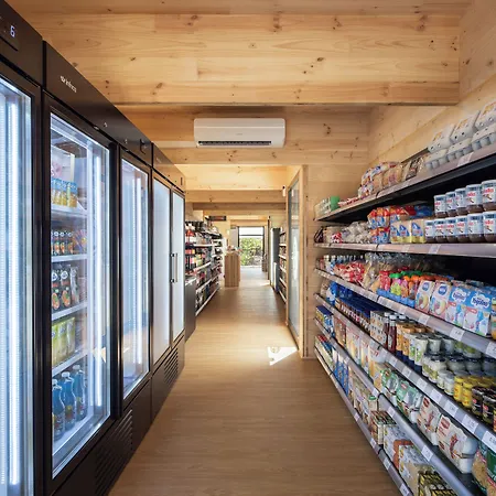 Marinell Collection 公寓式酒店 4*